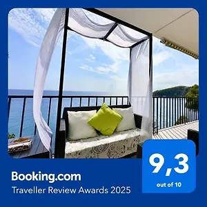 Unparalleled Sea View Appartement
